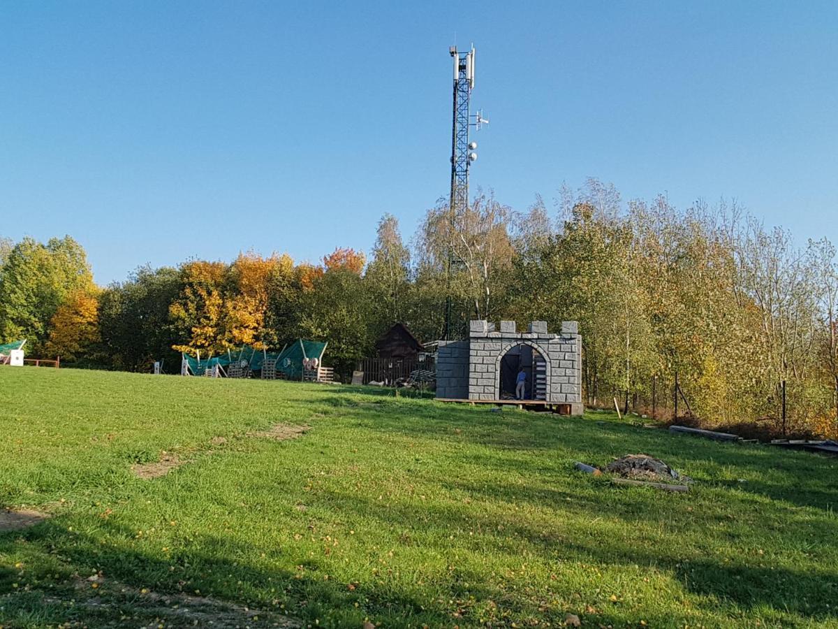 Pensiony A Ubytovani V Kempu Indiana Edrovice Extérieur photo